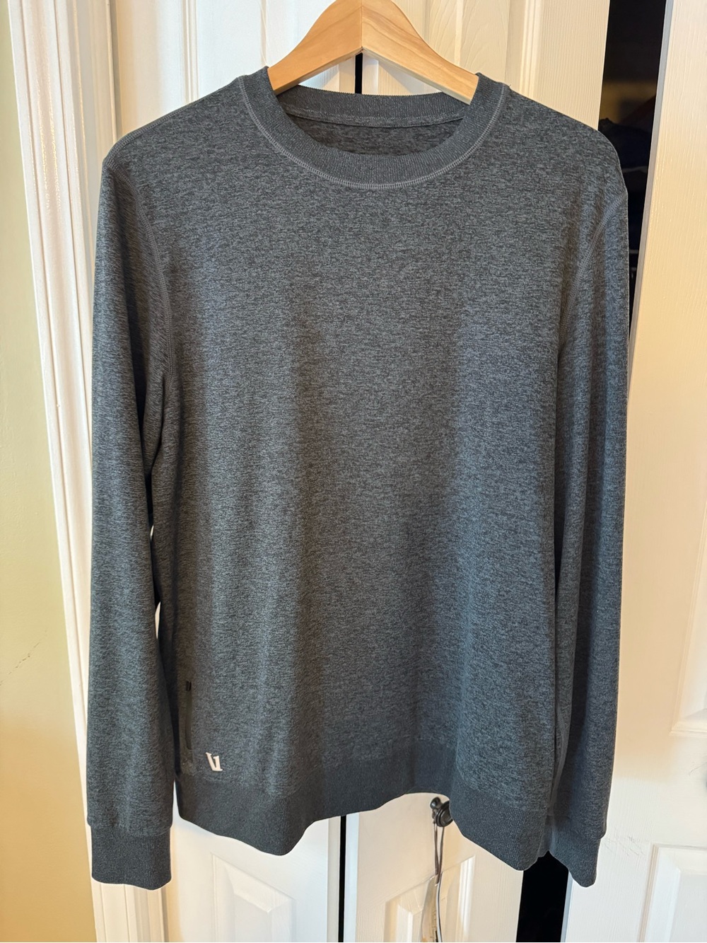 Vuori Men's Heather Gray Crewneck Sweater